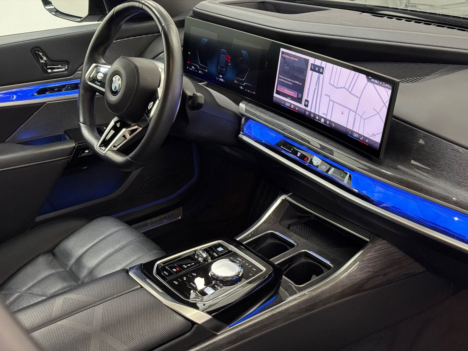 2025 BMW 7 Series 740i