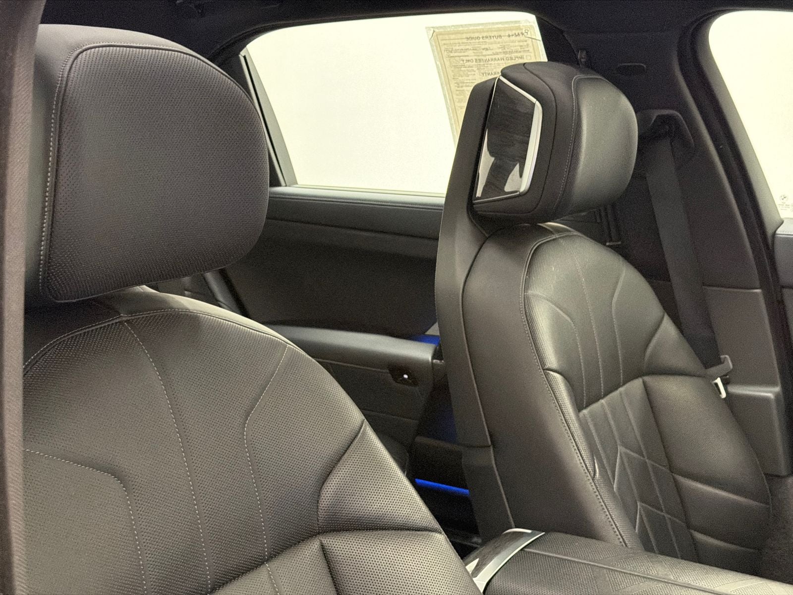 2025 BMW 7 Series 740i