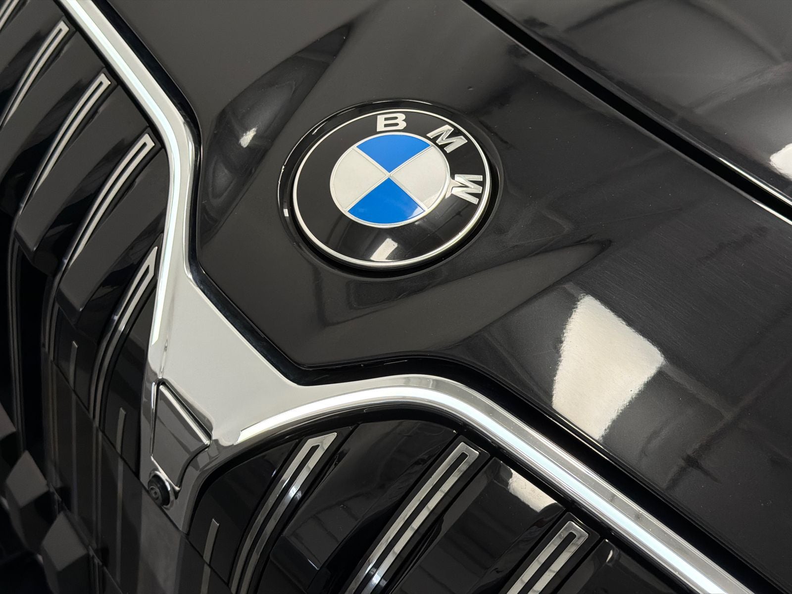 2025 BMW 7 Series 740i