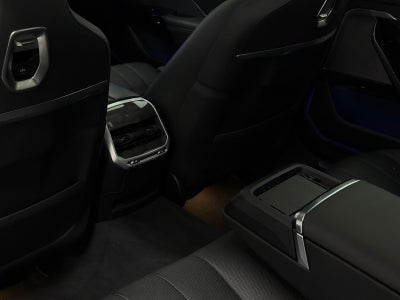 2025 BMW 7 Series 740i