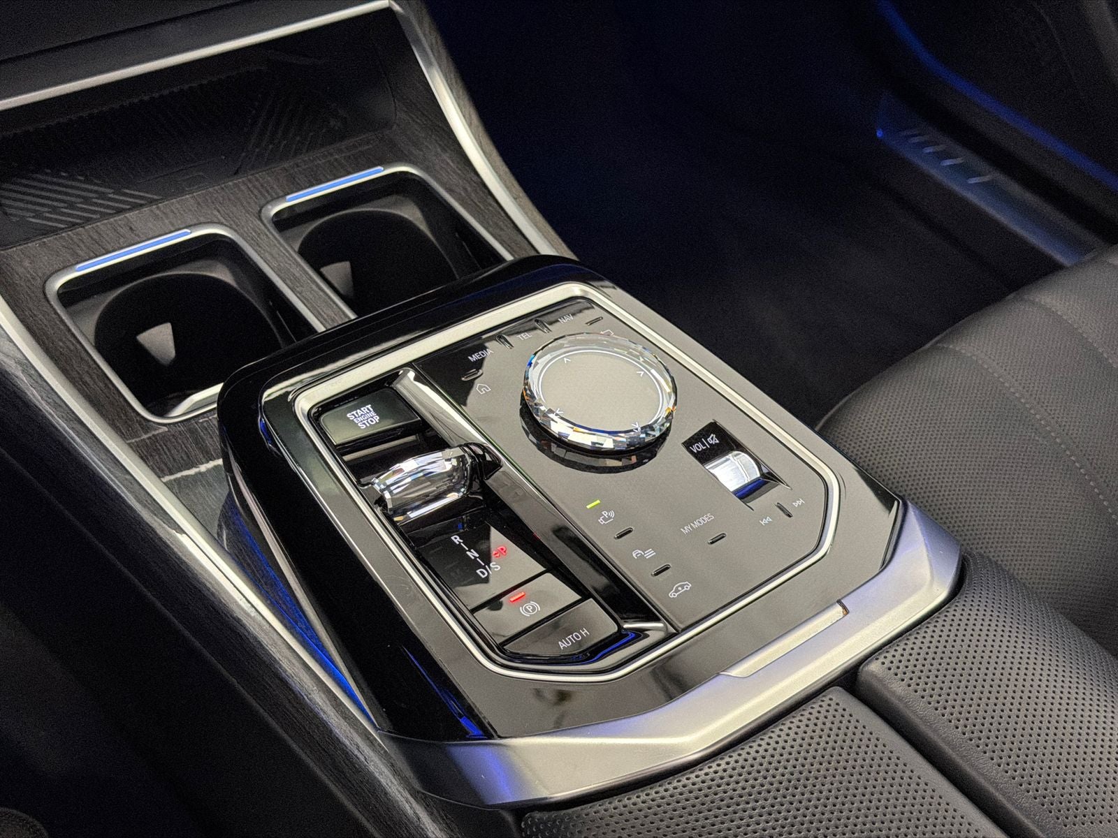 2025 BMW 7 Series 740i