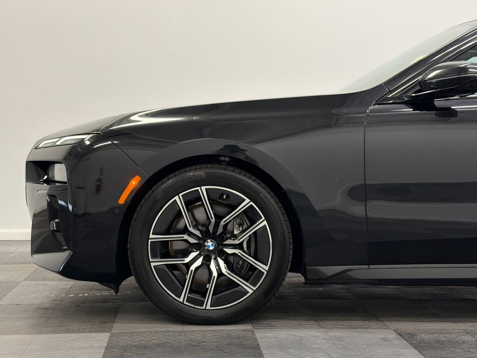 2025 BMW 7 Series 740i