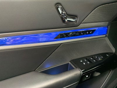 2025 BMW 7 Series 740i