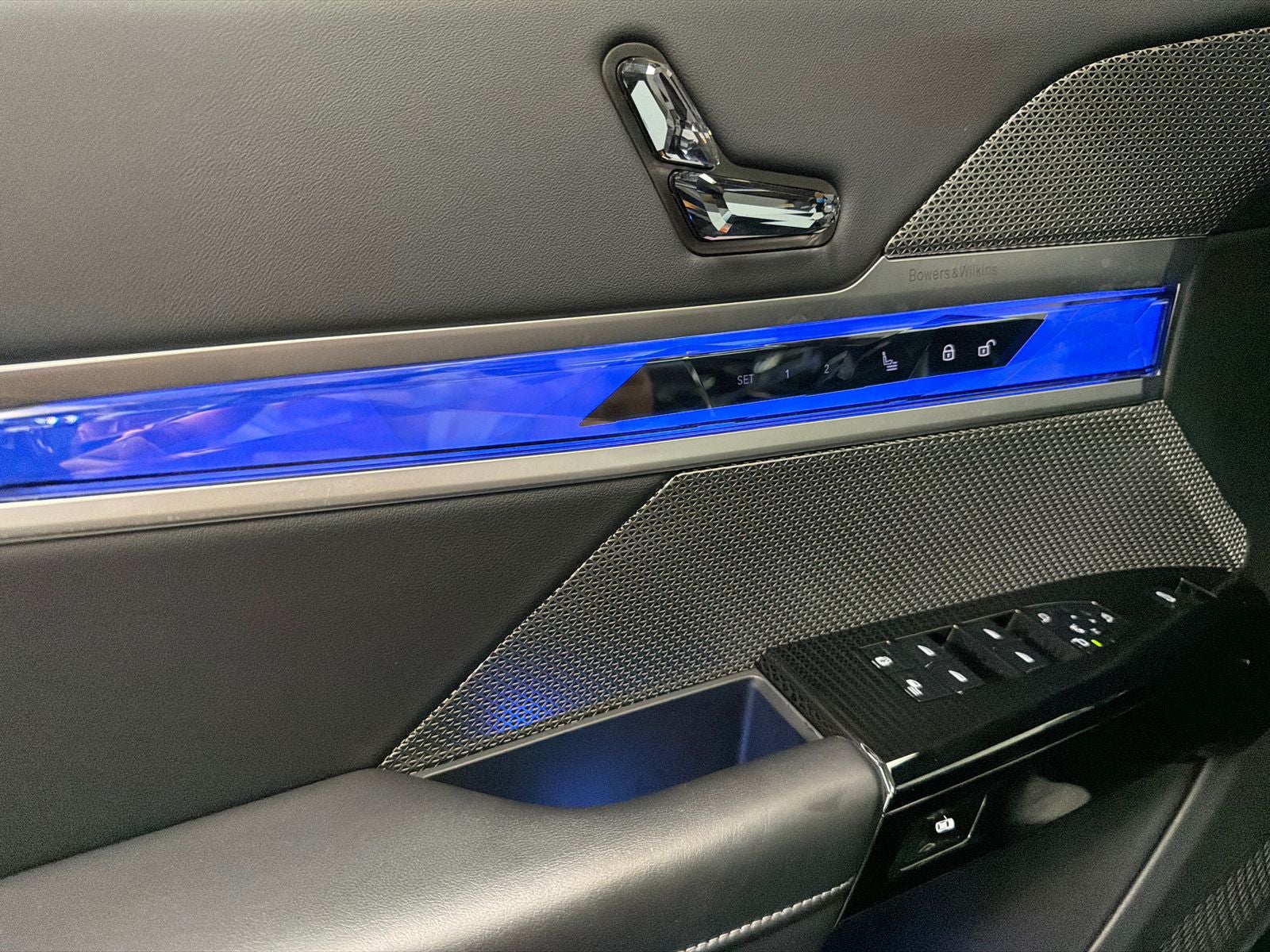 2025 BMW 7 Series 740i