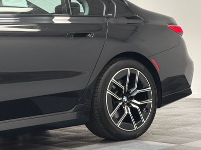 2025 BMW 7 Series 740i