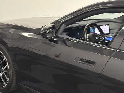 2025 BMW 7 Series 740i