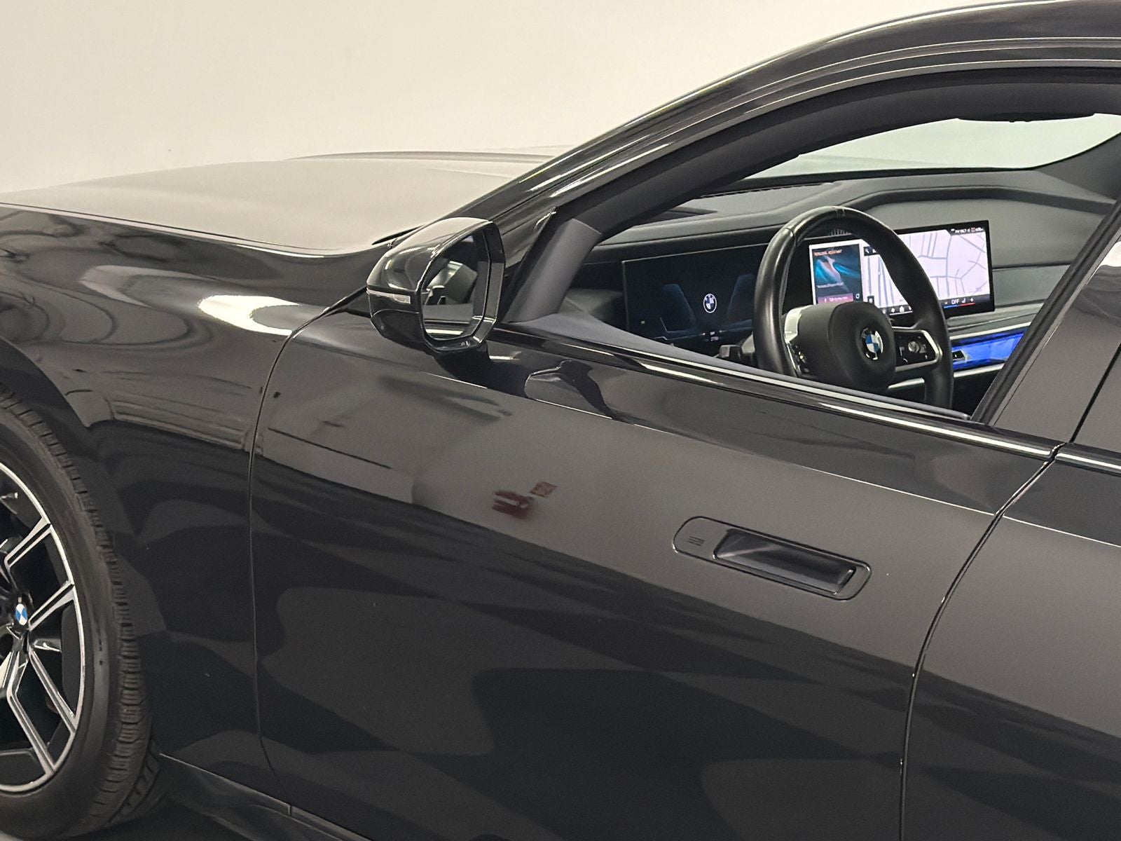 2025 BMW 7 Series 740i