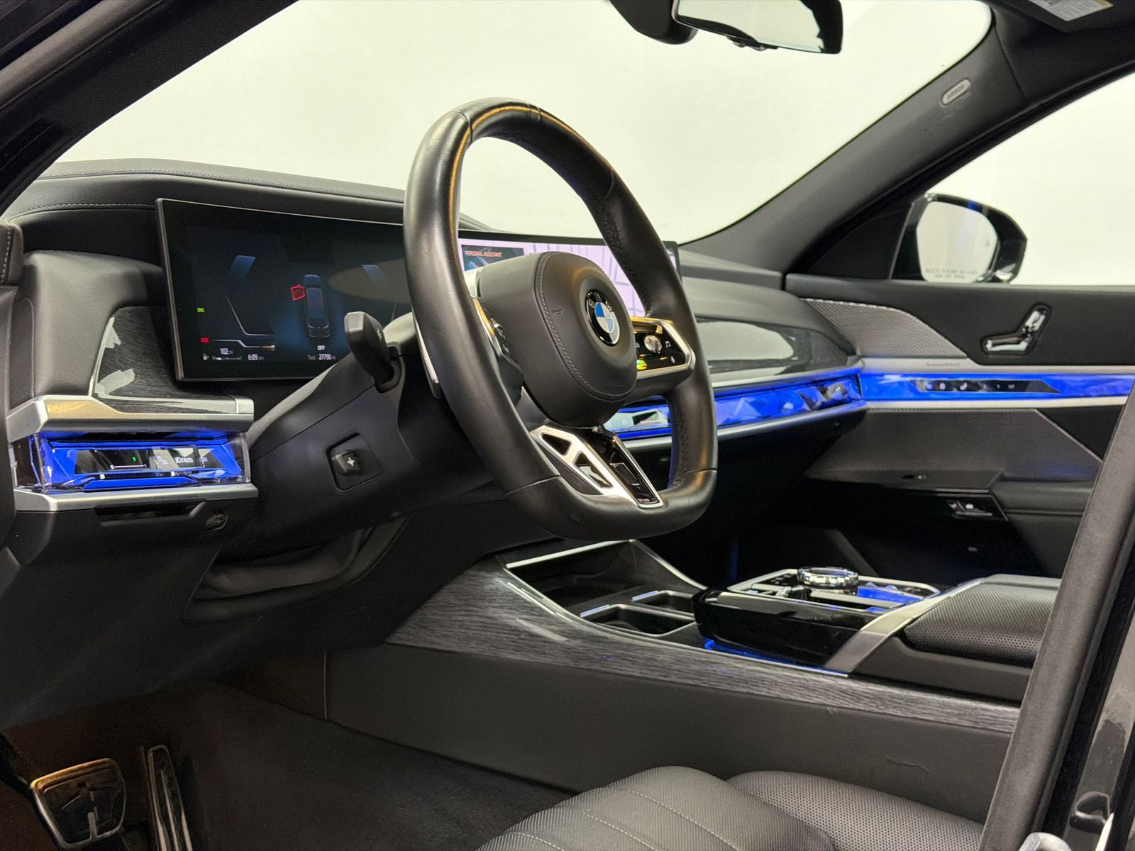2025 BMW 7 Series 740i