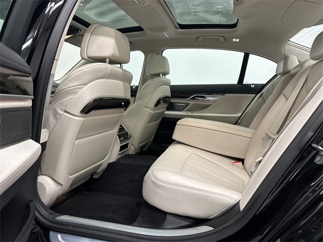2022 BMW 7 Series 750i xDrive