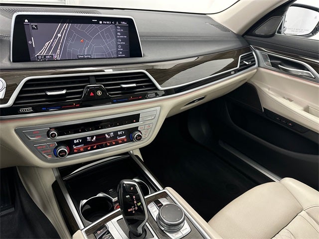2022 BMW 7 Series 750i xDrive