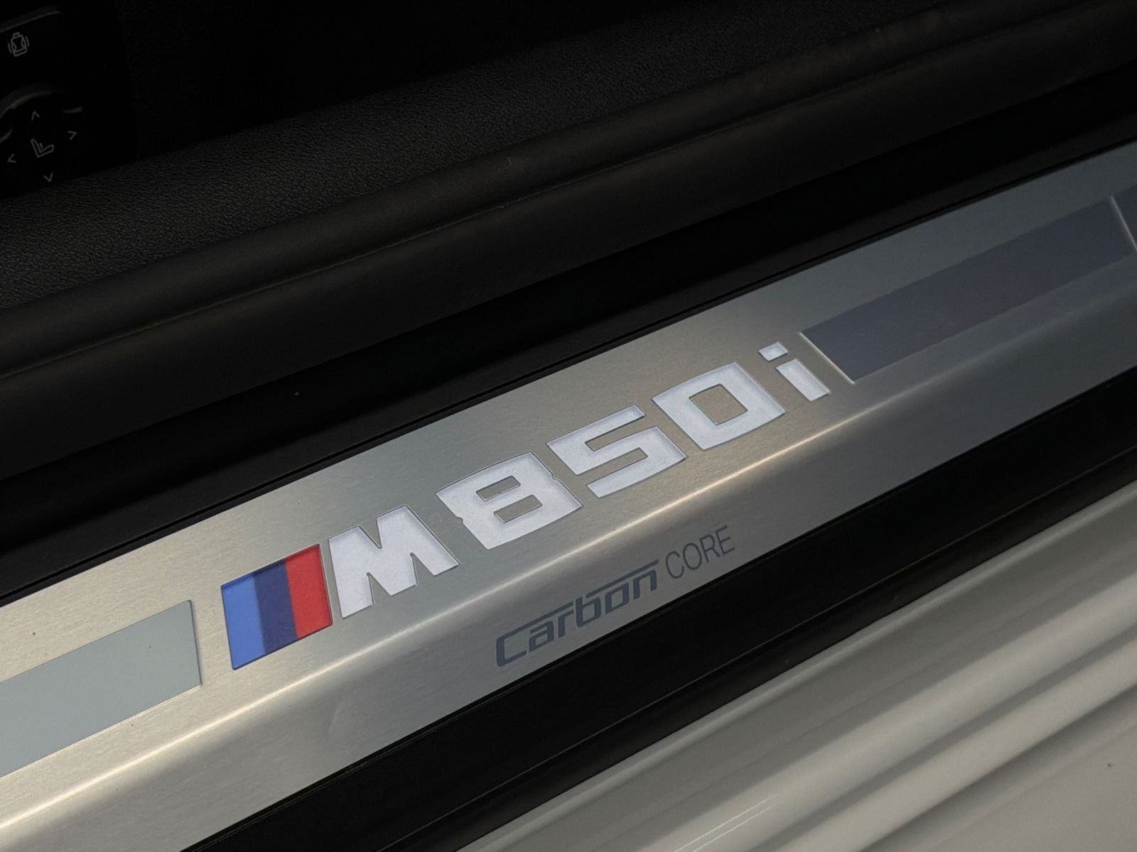 2025 BMW 8 Series M850i xDrive