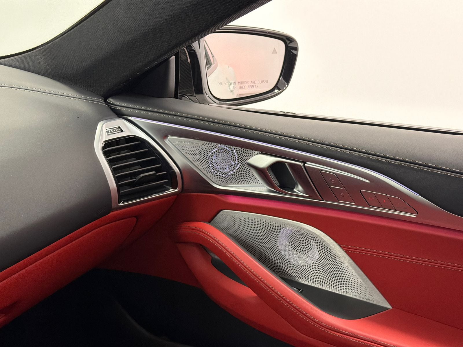 2025 BMW 8 Series M850i xDrive