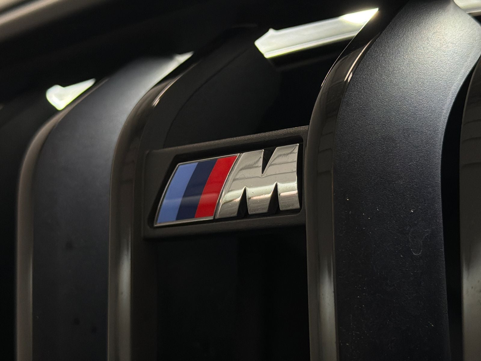 2025 BMW 8 Series M850i xDrive