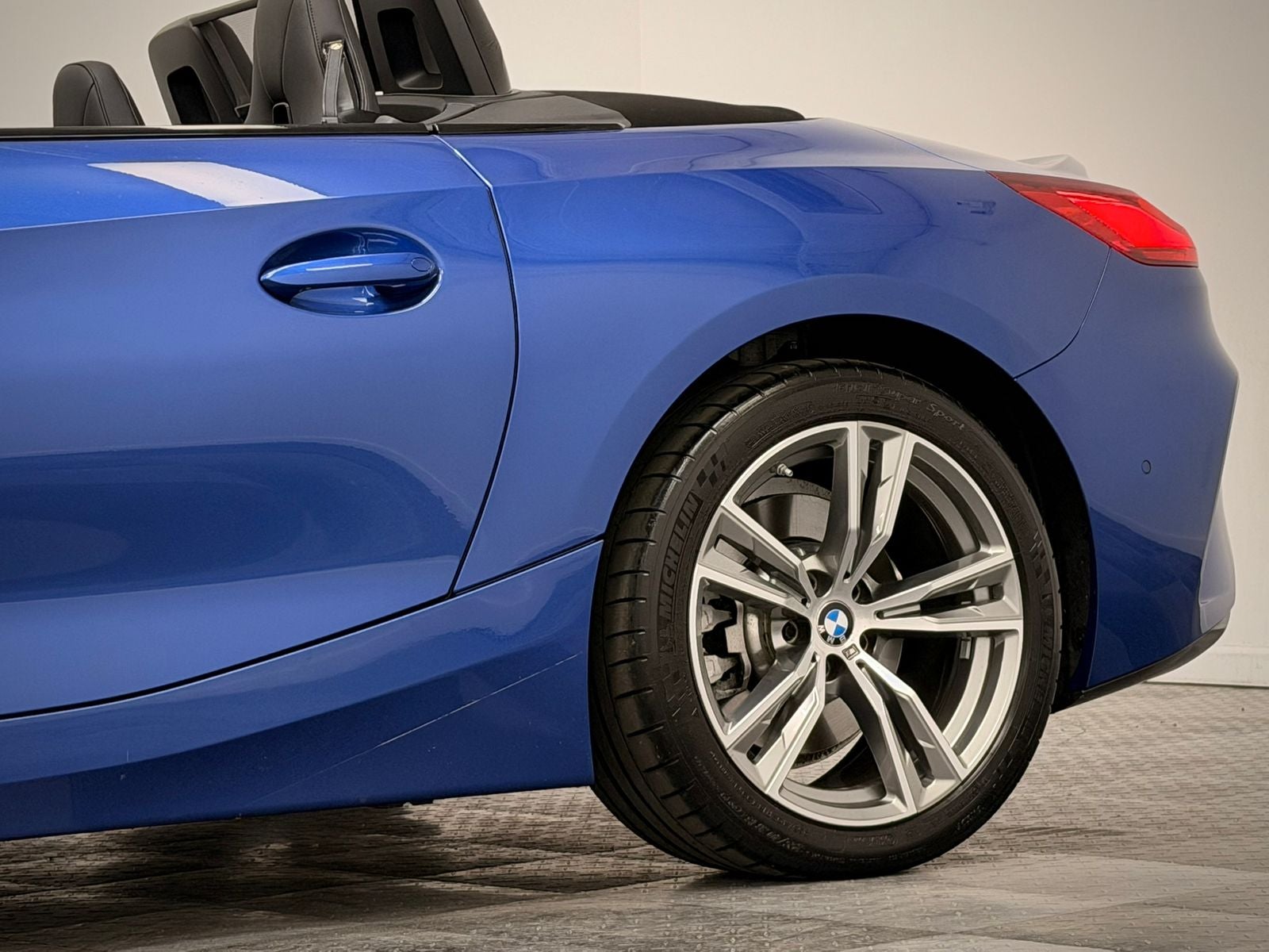 2026 BMW Z4 sDrive30i