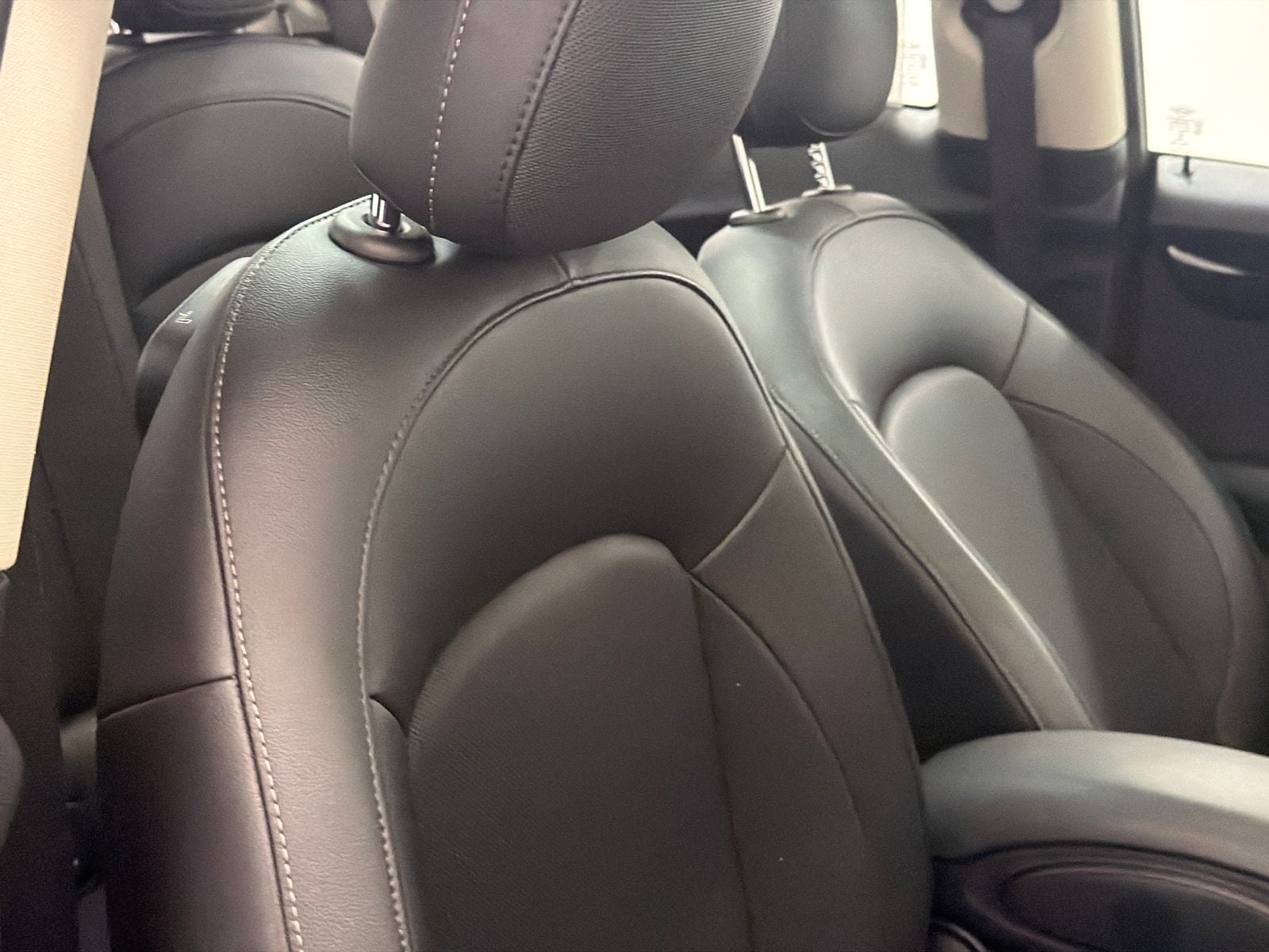 2021 MINI Cooper Cooper