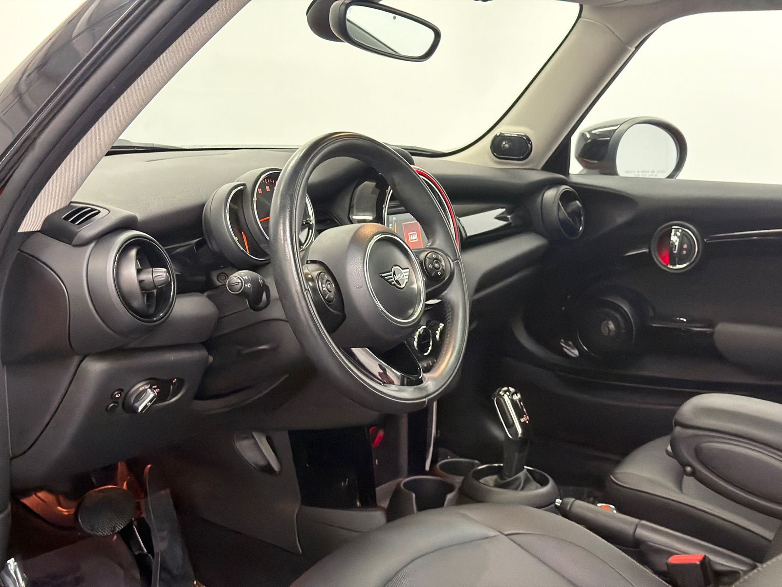 2021 MINI Cooper Cooper