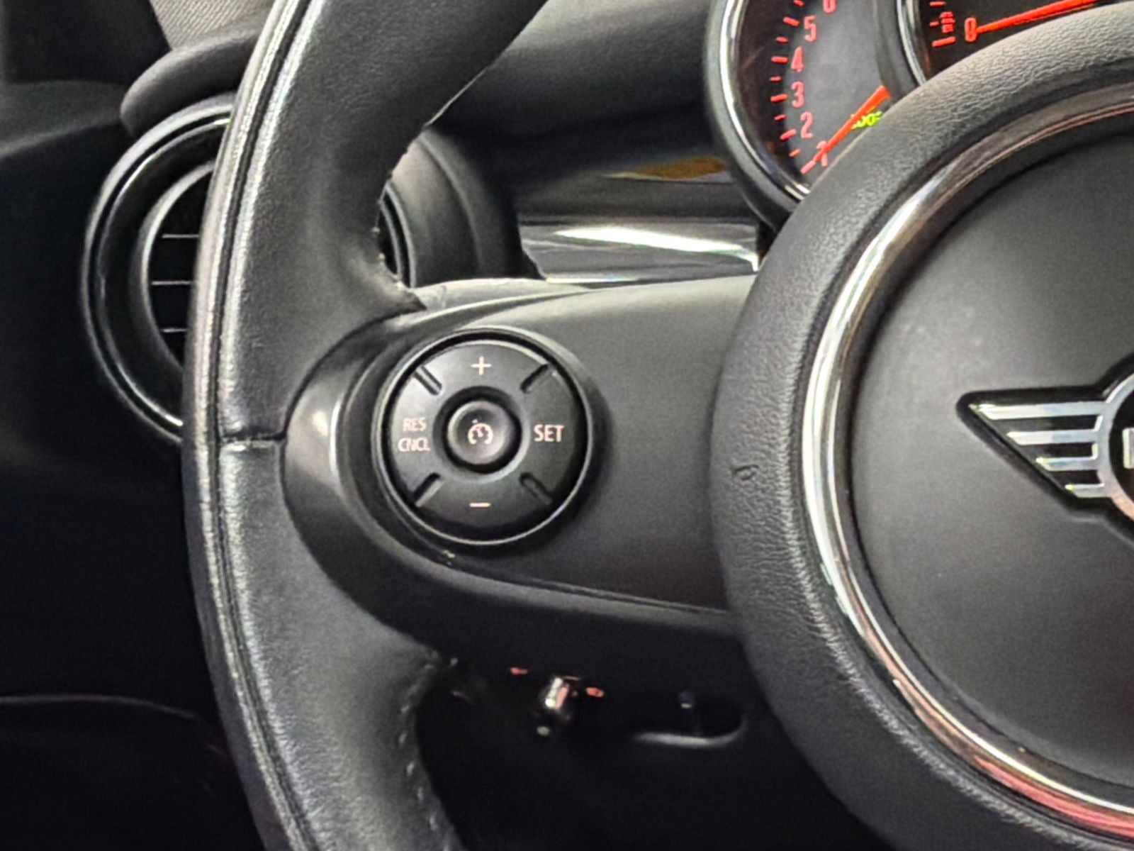 2021 MINI Cooper Cooper