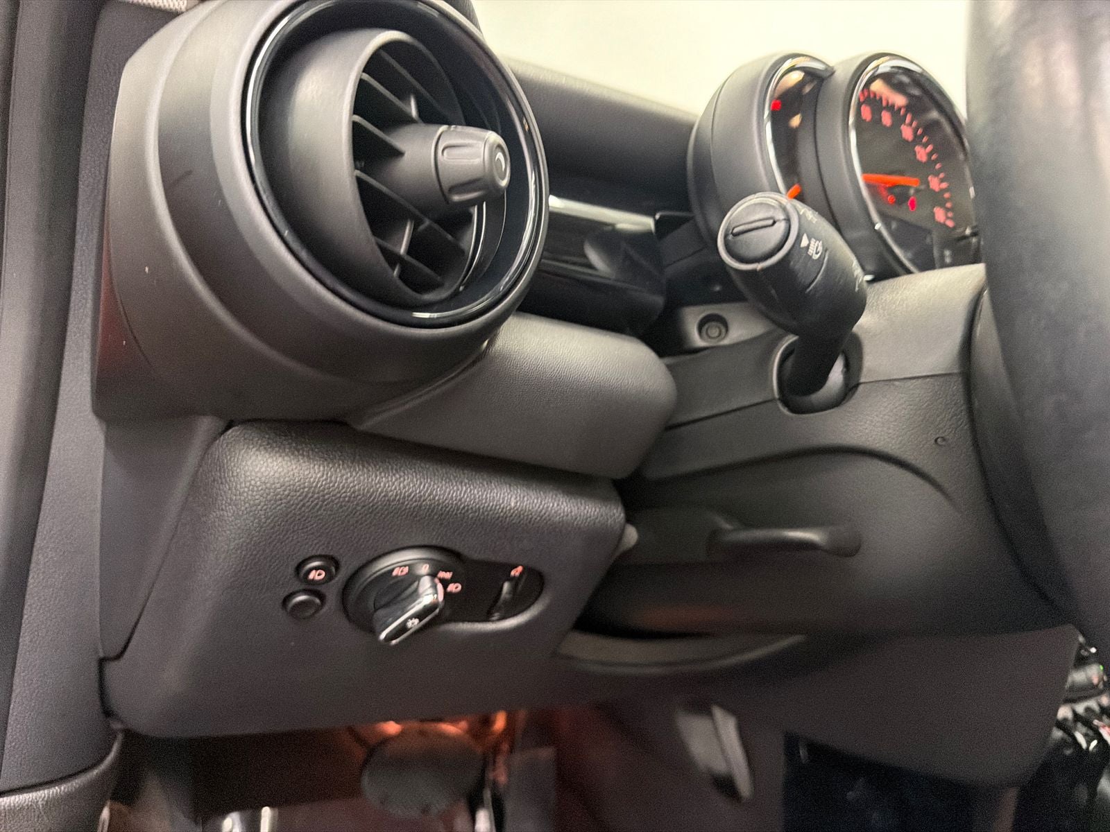 2021 MINI Cooper Cooper