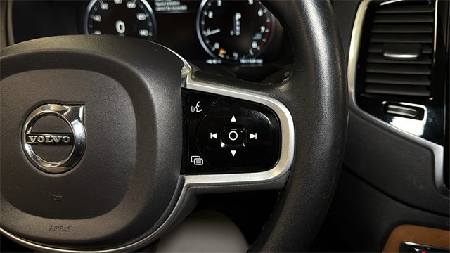 2021 Volvo XC90 T5 Momentum