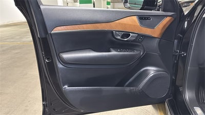 2021 Volvo XC90 T5 Momentum