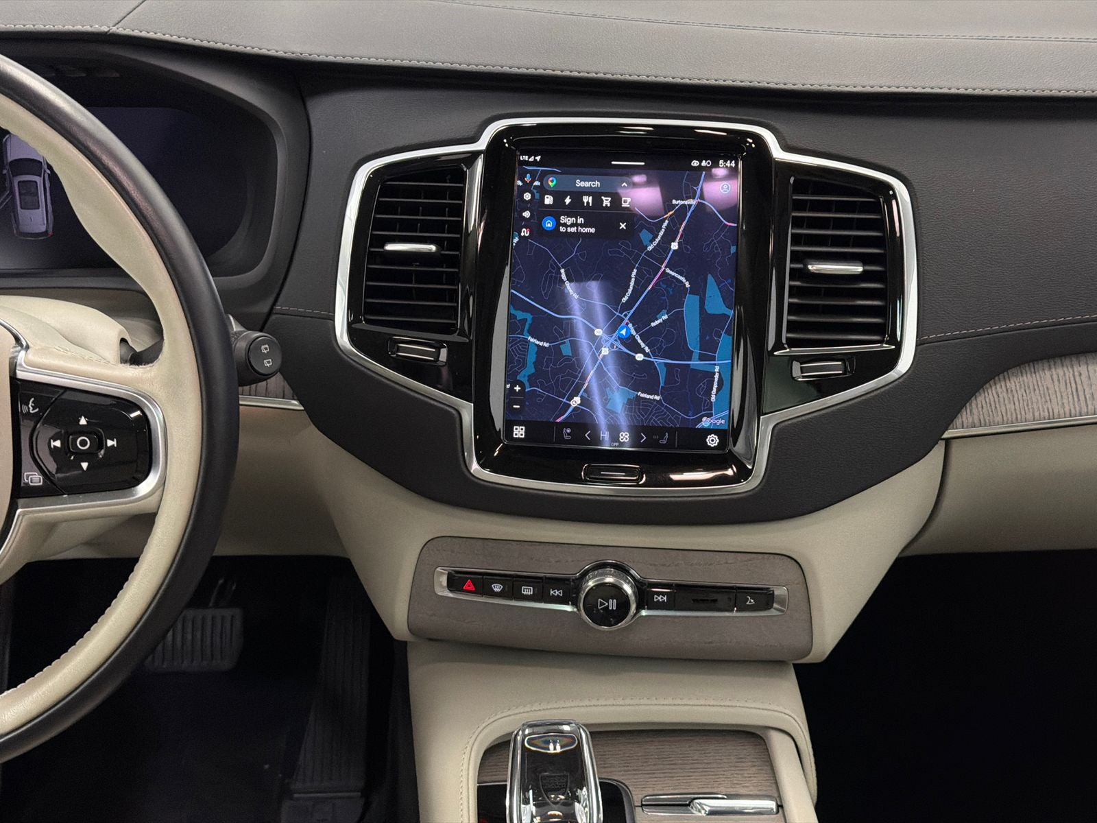 2024 Volvo XC90 Recharge Plug-In Hybrid Ultimate