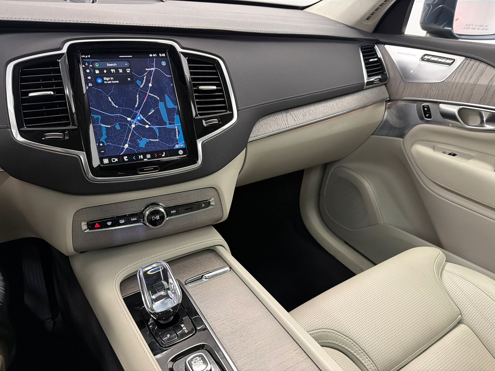 2024 Volvo XC90 Recharge Plug-In Hybrid Ultimate