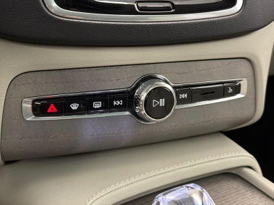 2024 Volvo XC90 Recharge Plug-In Hybrid Ultimate
