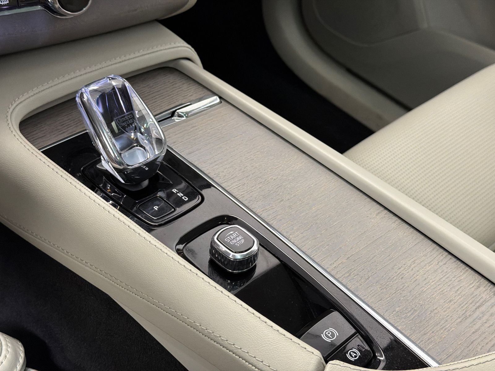 2024 Volvo XC90 Recharge Plug-In Hybrid Ultimate