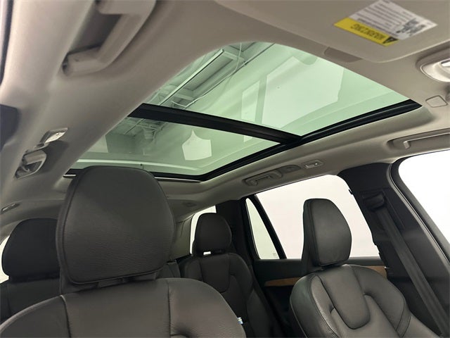 2024 Volvo XC90 B5 Plus