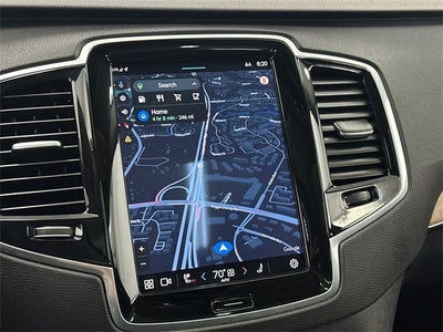 2024 Volvo XC90 B5 Plus