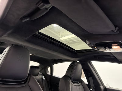 2022 Maserati Quattroporte Modena