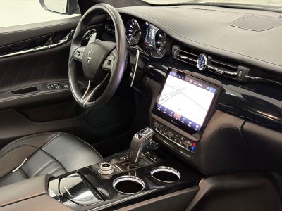 2022 Maserati Quattroporte Modena