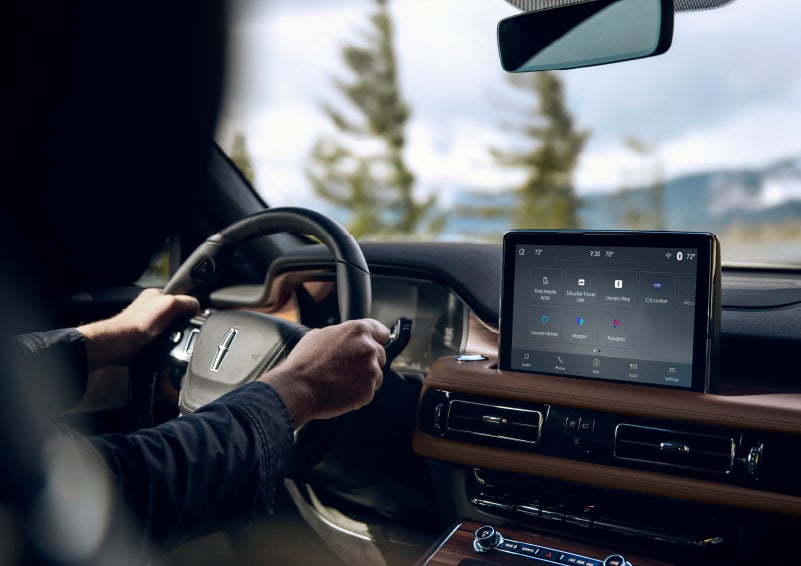 The center touch screen in a 2024 Lincoln Aviator® SUV is shown | Koons Lincoln of Bethesda in Silver Spring MD